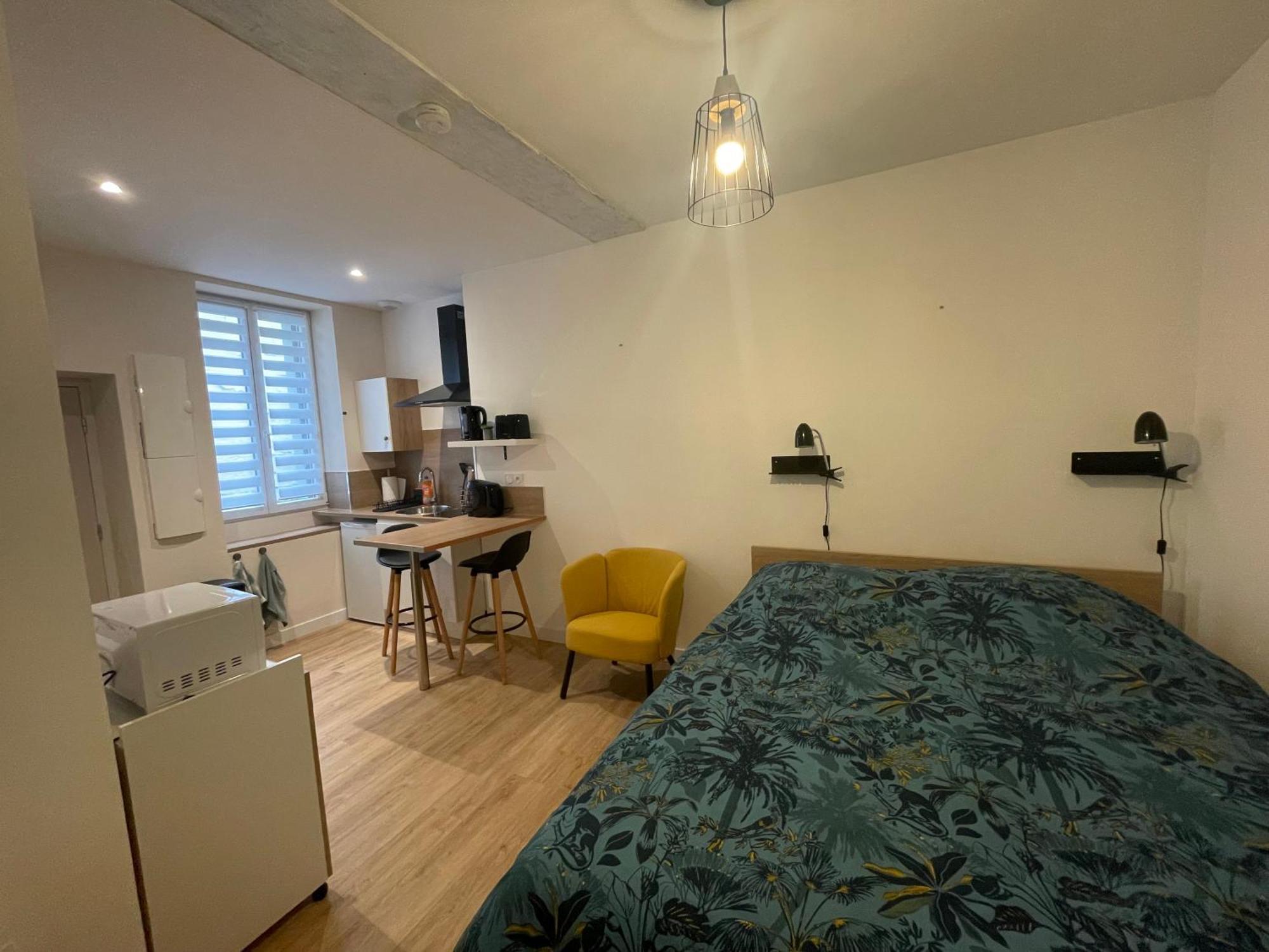 Le Logis De Lyla Apartment Loudun Luaran gambar