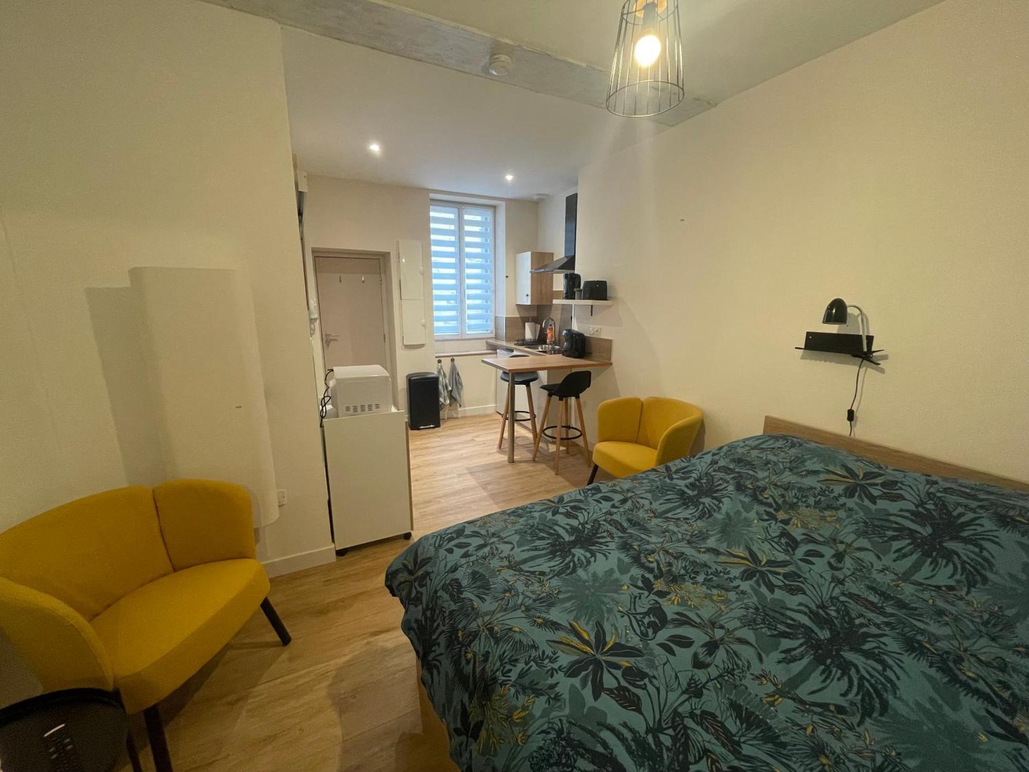 Le Logis De Lyla Apartment Loudun Luaran gambar