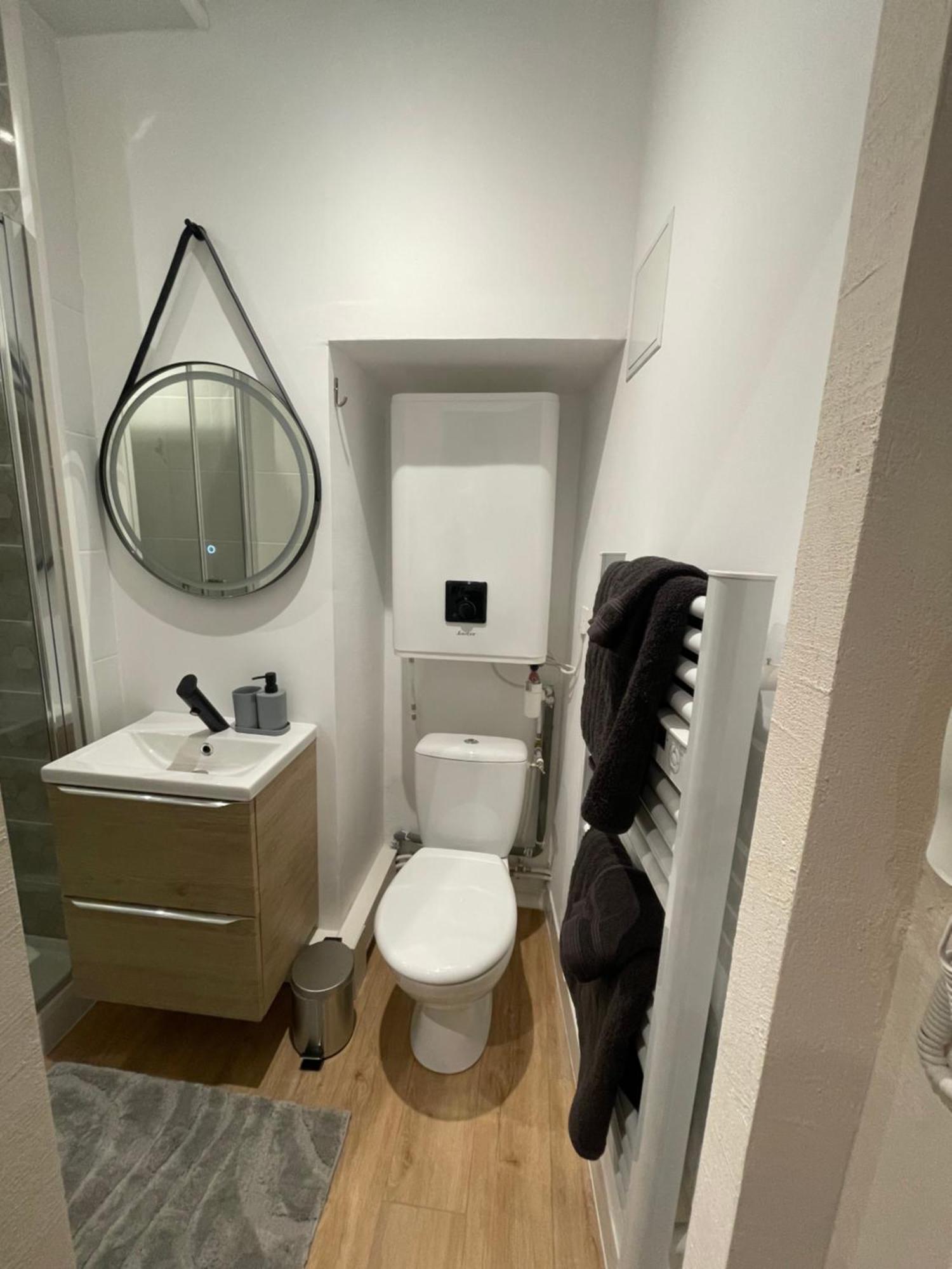 Le Logis De Lyla Apartment Loudun Luaran gambar